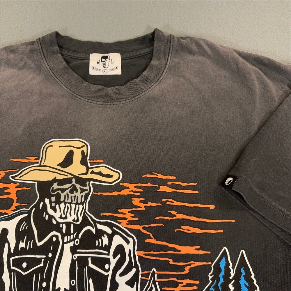 Warren Lotas Reds Gas Station and Sushi Graphic T-Shirt XL Faded Black Cowboy